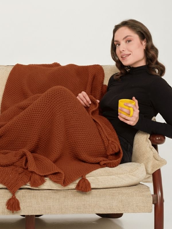 Rust Knitted Throw Blanket with Tassels – Soft Textured Single Sofa Throw (130 x 170 cm)
