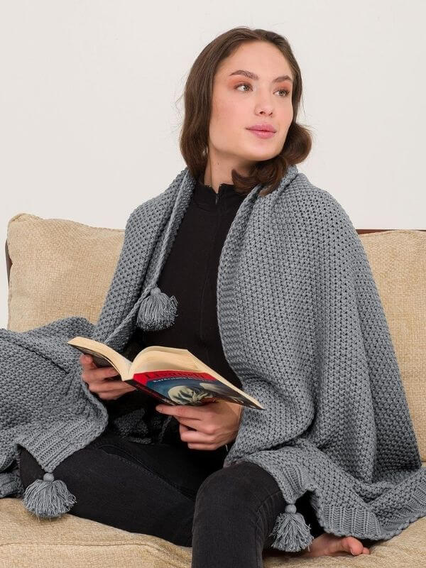 Gray Knitted Throw Blanket with Tassels – Soft Textured Single Sofa Throw (130 x 170 cm)