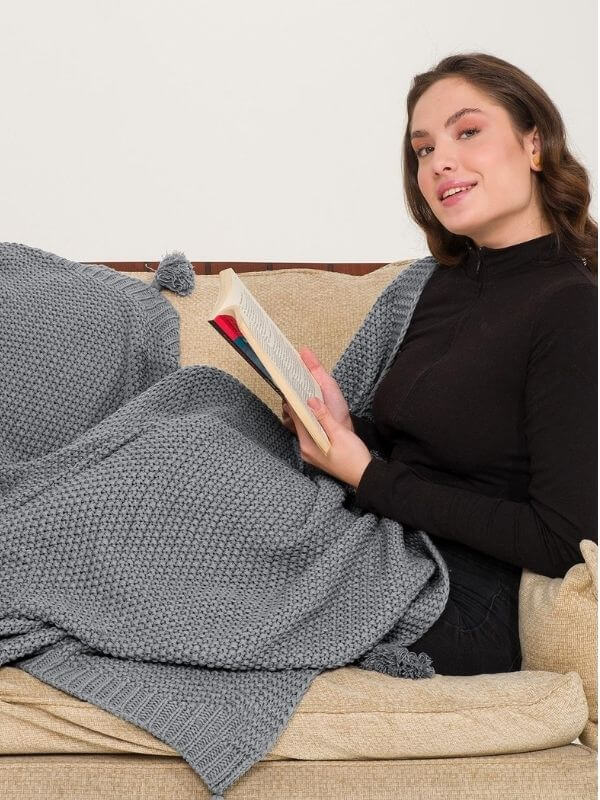 Gray Knitted Throw Blanket – Soft Textured Sofa Throw with Tassels