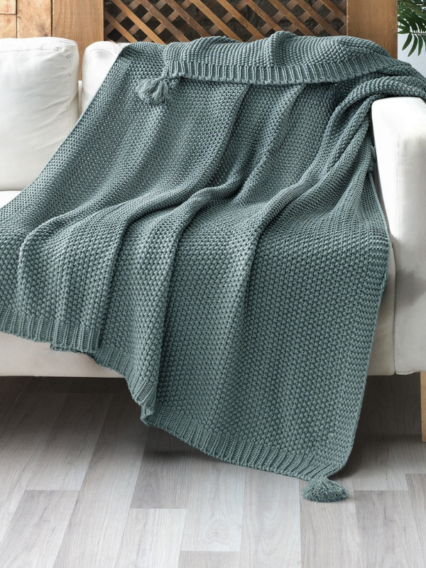 Sage Knitted Throw Blanket with Tassels – Soft Textured Single Sofa Throw (130 x 170 cm)