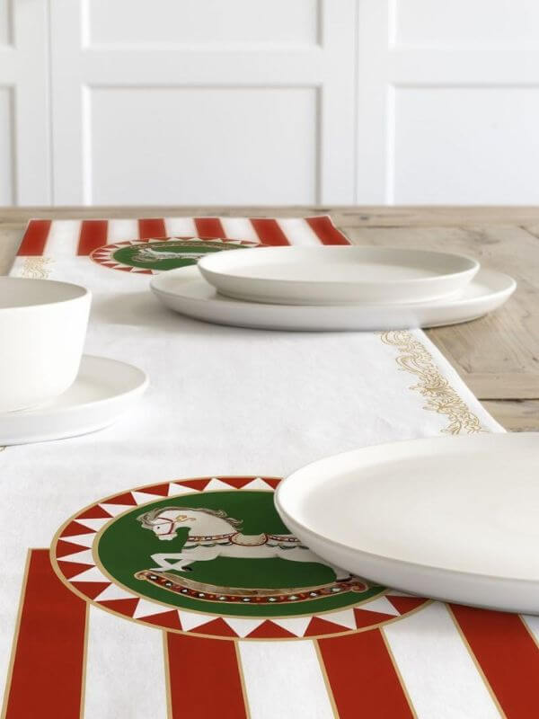 Festive Rocking Horse 45x150cm Christmas Runner