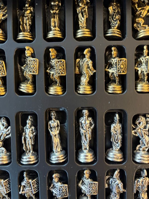 Handmade Mother-of-Pearl Chess Set – Brass & Chrome Pieces (25 x 25 cm)