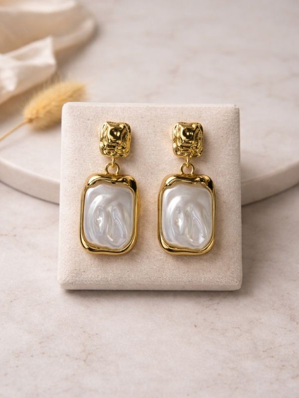 Liora Frame Earrings