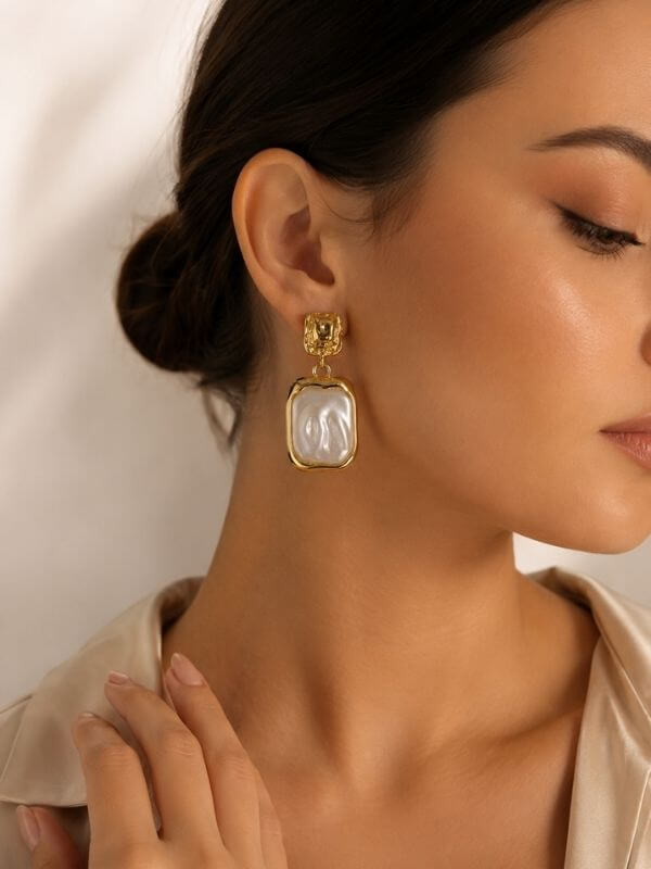 Liora Frame Earrings