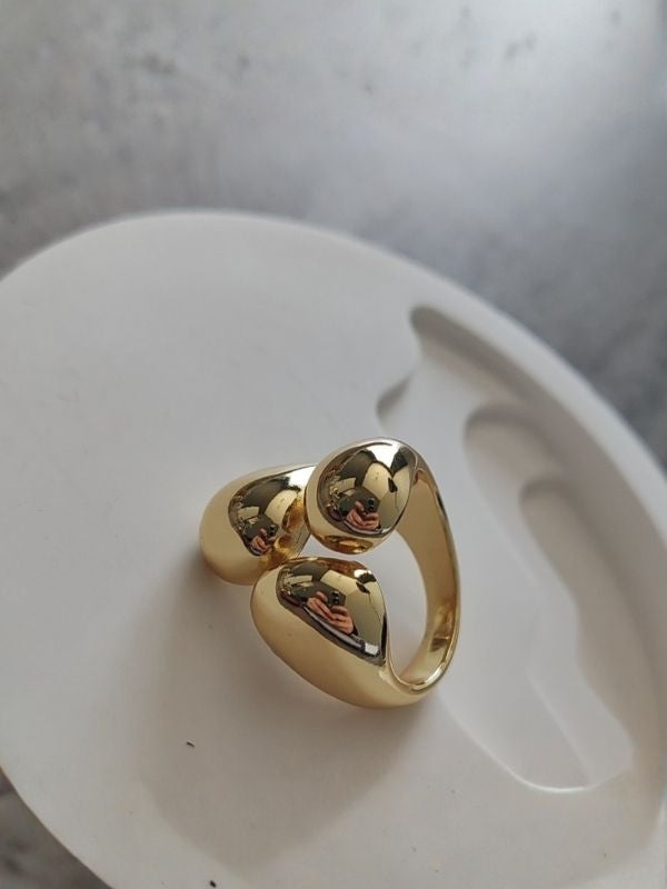 Luna Drop Ring