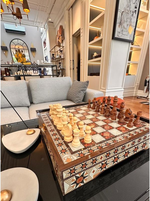 Luxury VIP Chess Set Hatem – Ornate Wooden Game Board