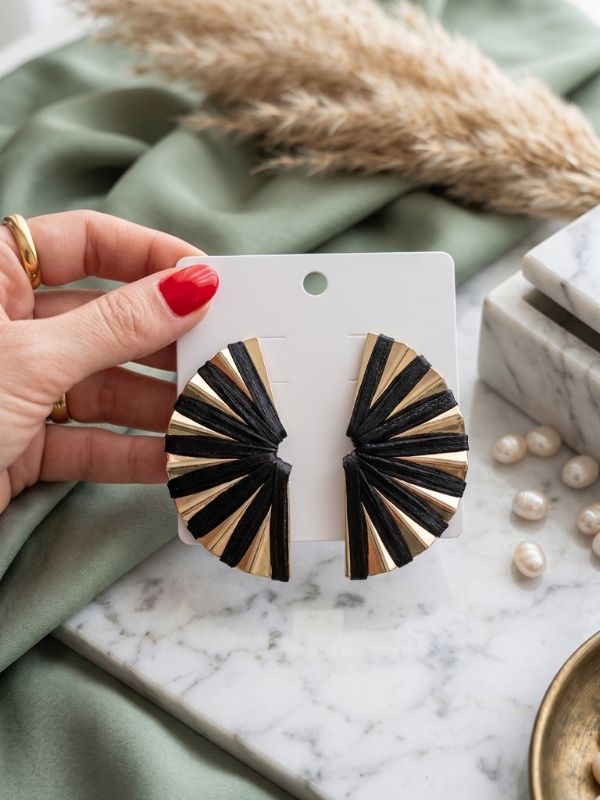 Noiré Fan Earrings