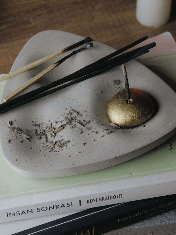 TOPOGRAPHY Concrete Incense Holder – Minimalist Terrain-Inspired Accent