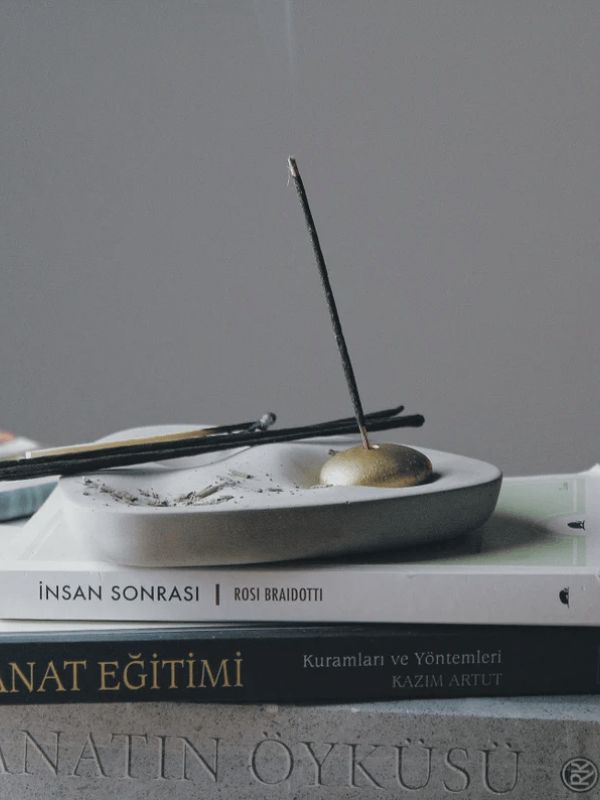 TOPOGRAPHY Concrete Incense Holder – Minimalist Terrain-Inspired Accent