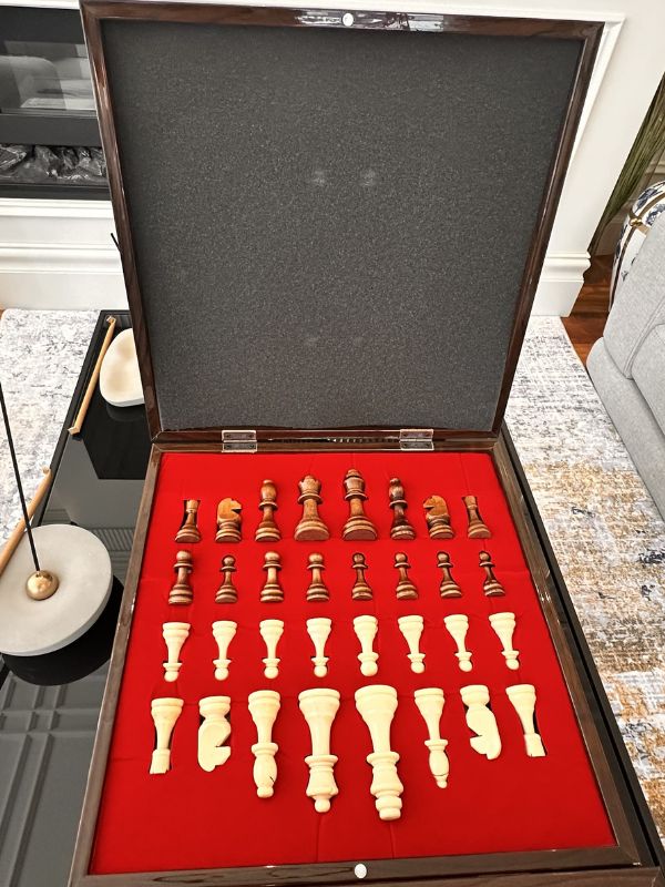 VIP Chess Set Small – Mother-of-Pearl Inlay Elegance