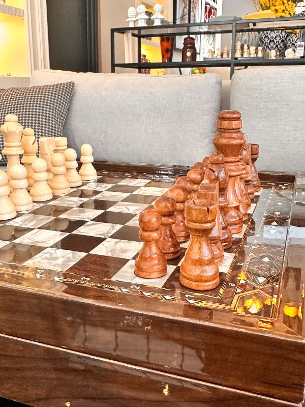 VIP Chess Set Small – Mother-of-Pearl Inlay Elegance