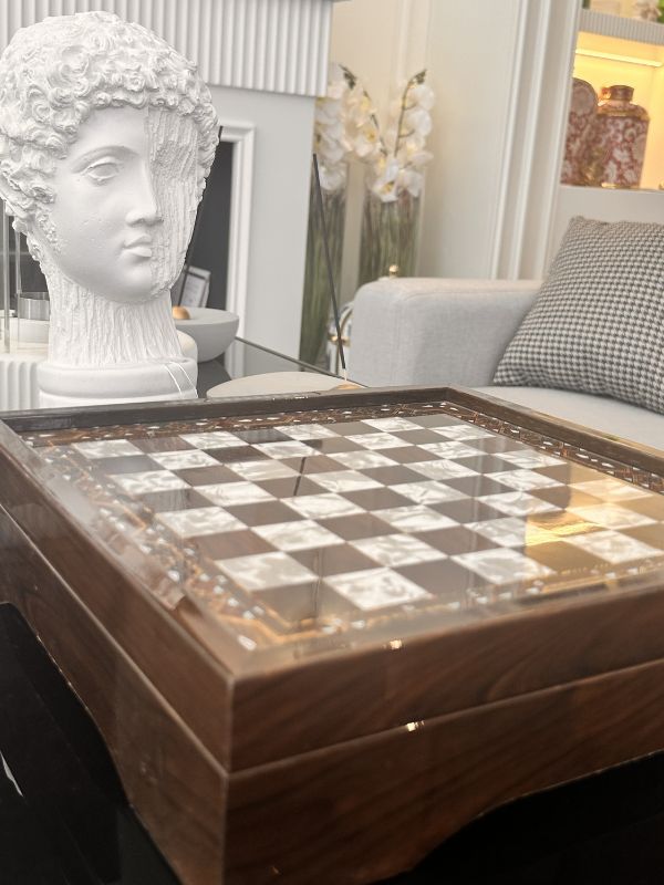 VIP Chess Set Small – Mother-of-Pearl Inlay Elegance