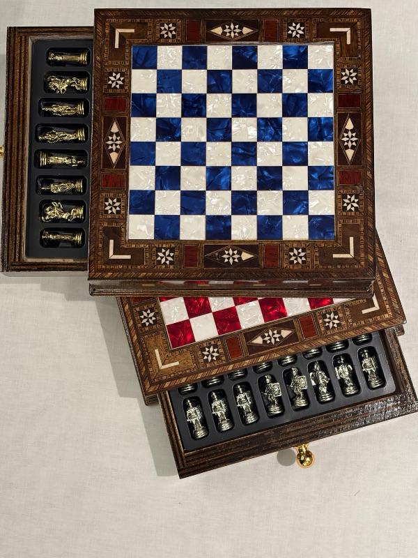 Handmade Mother-of-Pearl Chess Set – Brass & Chrome Pieces (25 x 25 cm)