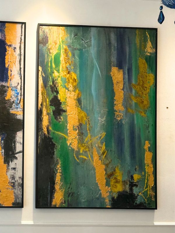 Emerald Flow – Canvas with Black Metal Frame