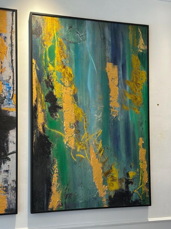 Emerald Flow – Canvas with Black Metal Frame