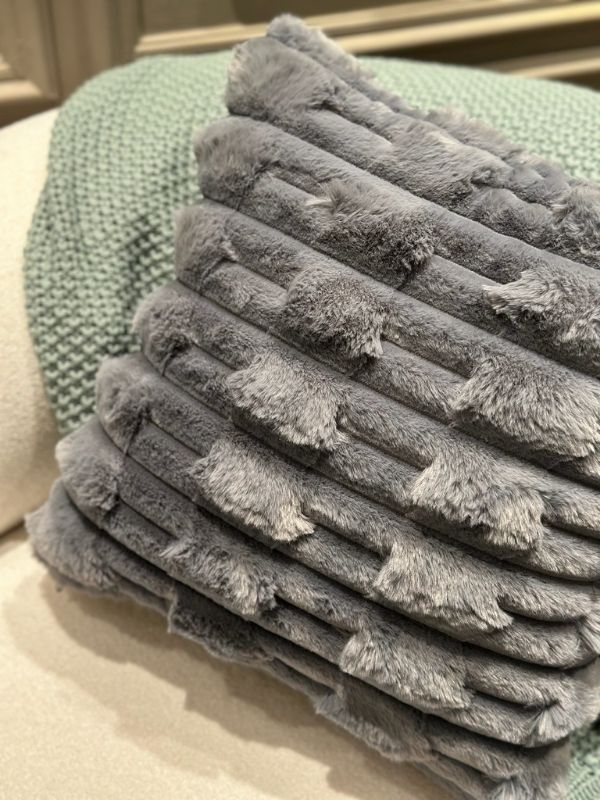 Anthracite Plush Throw Pillow Cover – Soft Textured Cushion Cover (45 × 45 cm)