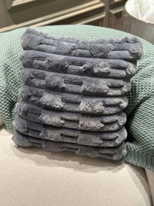 Anthracite Plush Throw Pillow Cover – Soft Textured Cushion Cover (45 × 45 cm)