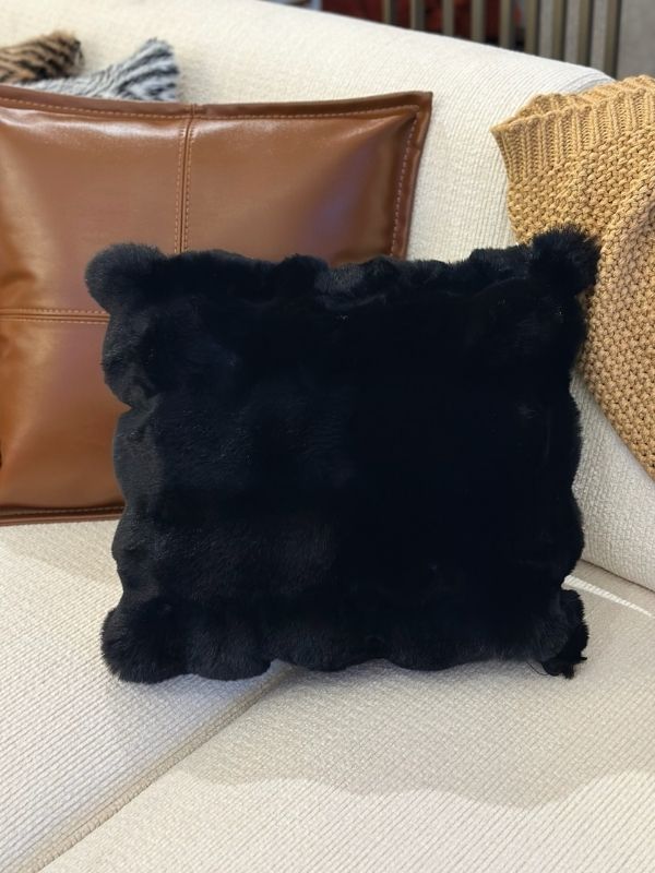 Black Faux Fur Throw Pillow Case  –  Ultra Soft Plush Cushion Cover (45 x 45 cm)