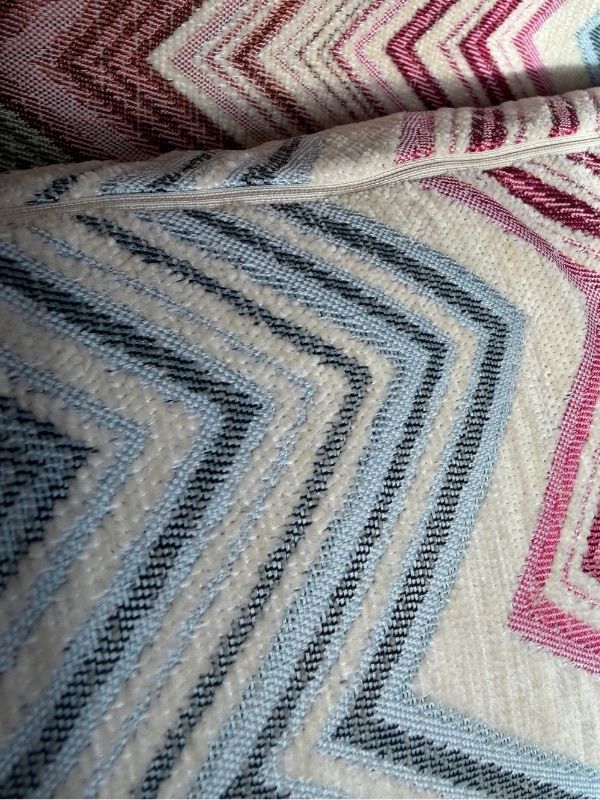 Chevron Pattern Decorative Cushion | 50×50 cm