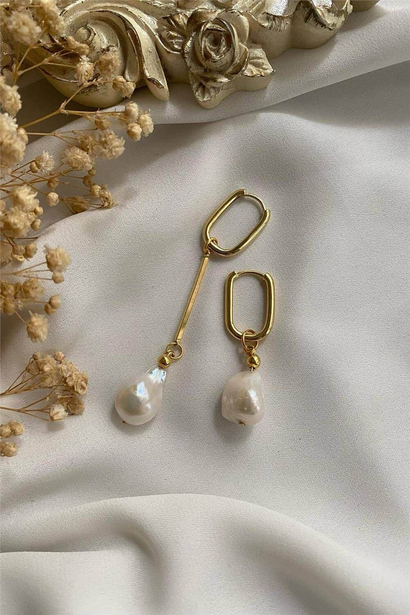 Gaia Pearl Earrings