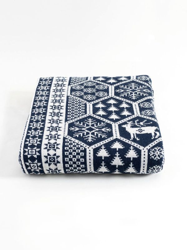 Winter Reindeer Knit Throw – Navy Blue (130x170 cm)