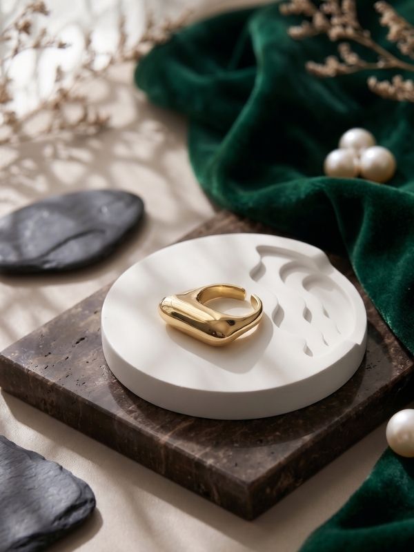 Elara Ring – Gold Stainless Steel Statement Ring