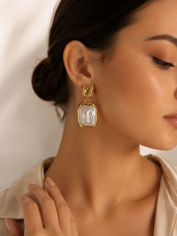 Liora Frame Earrings
