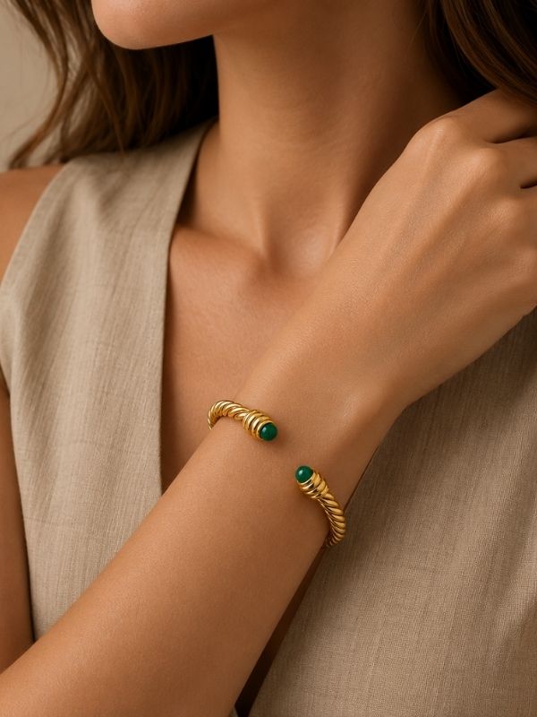 Luna Twist Cuff