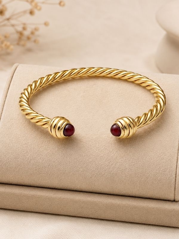 Luna Twist Cuff