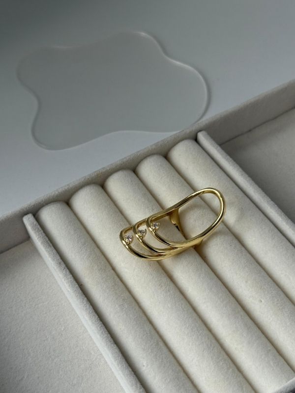 Nova Curve Ring