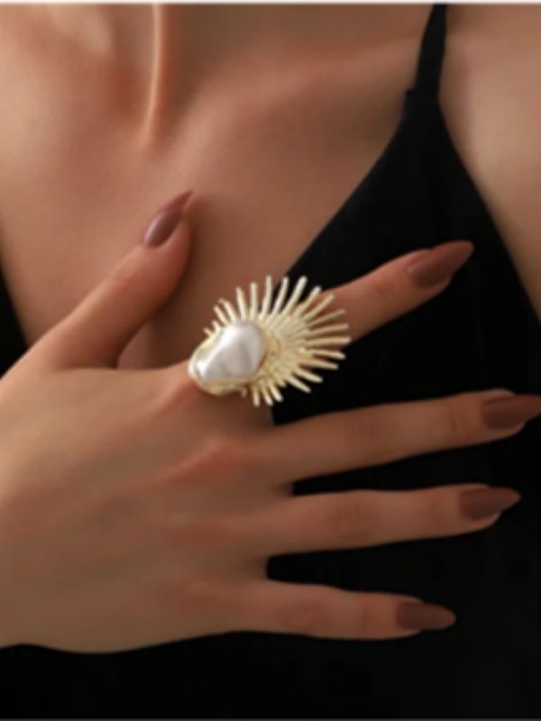Solara Pearl Ring
