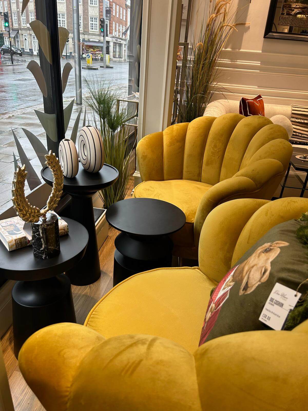 DAISY ARMCHAIR YELLOW